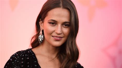 alicia vikander leaked|Alicia Vikander Recalls Nude Scene Where She Didn’t Feel。